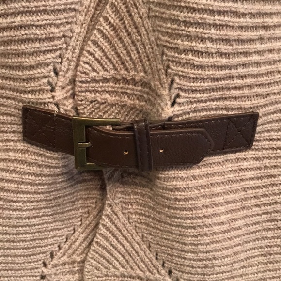 Cynthia Rowley brand size 1X  wool sweater jacket with buckle closure in front - Picture 3 of 5